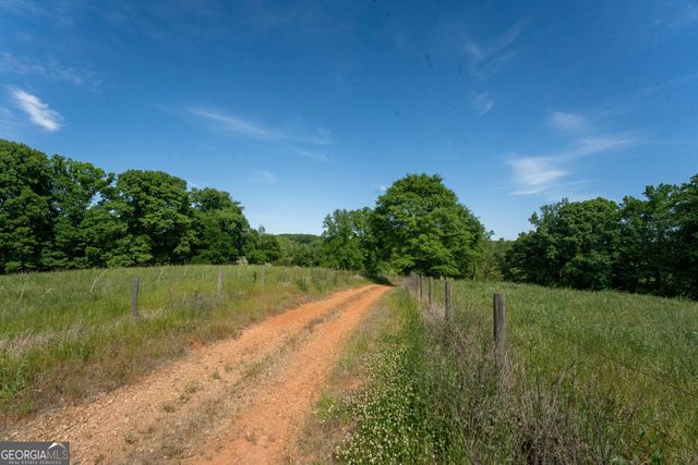 1825 Groaning Rock Road, Commerce, GA 30530