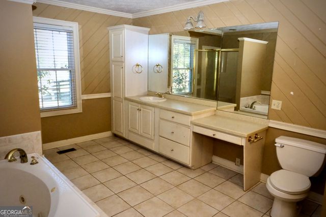 1825 Groaning Rock Road, Commerce, GA 30530