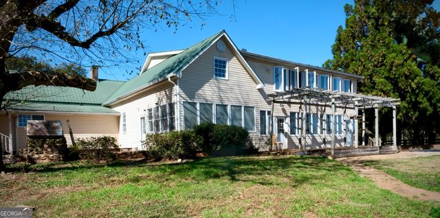 1825 Groaning Rock Road, Commerce, GA 30530
