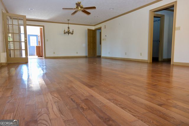 1825 Groaning Rock Road, Commerce, GA 30530