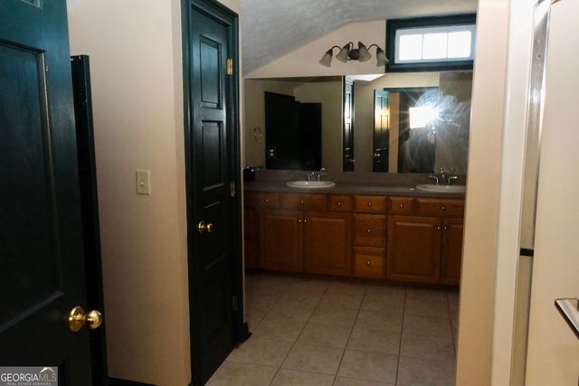 1825 Groaning Rock Road, Commerce, GA 30530