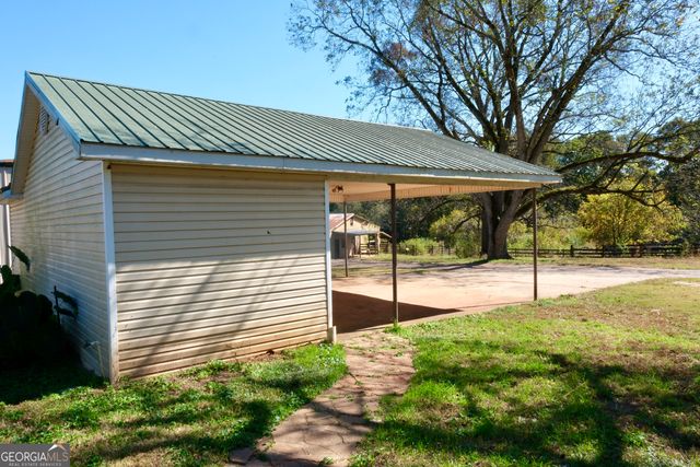 1825 Groaning Rock Road, Commerce, GA 30530