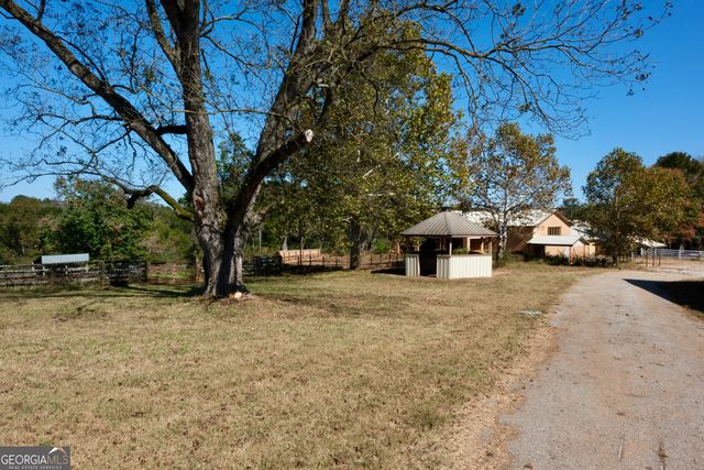 1825 Groaning Rock Road, Commerce, GA 30530