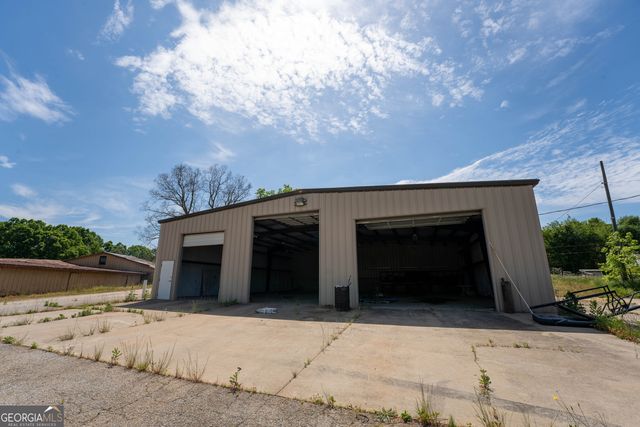1825 Groaning Rock Road, Commerce, GA 30530