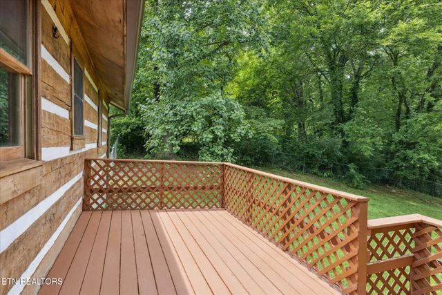 6605 Crescent Drive, Knoxville, TN 37920