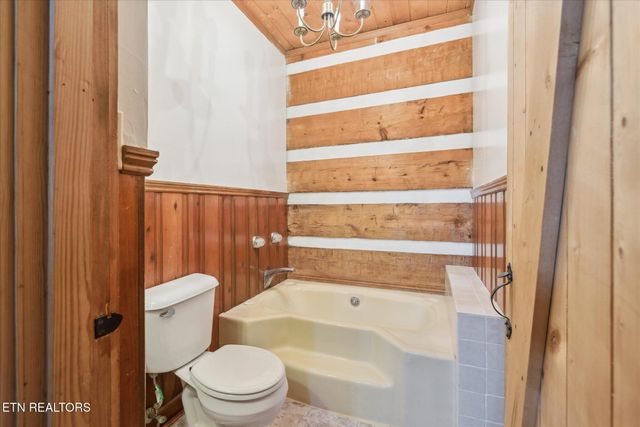 6605 Crescent Drive, Knoxville, TN 37920