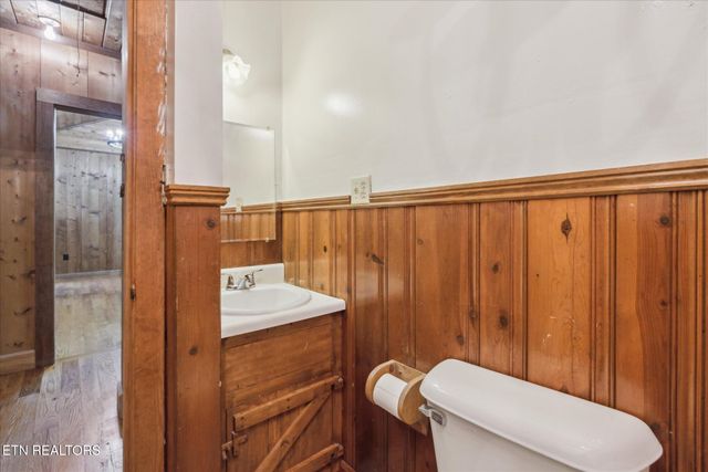 6605 Crescent Drive, Knoxville, TN 37920