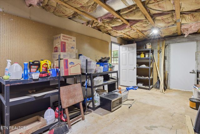6605 Crescent Drive, Knoxville, TN 37920