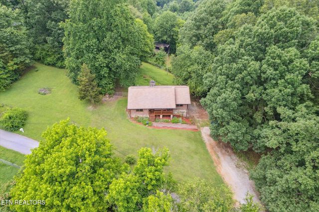 6605 Crescent Drive, Knoxville, TN 37920