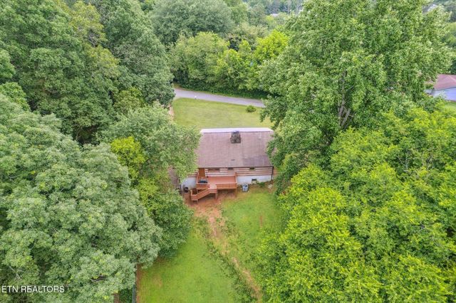 6605 Crescent Drive, Knoxville, TN 37920