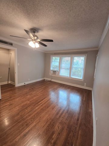 4000 Hawthorne Avenue 08, Dallas, TX 75219