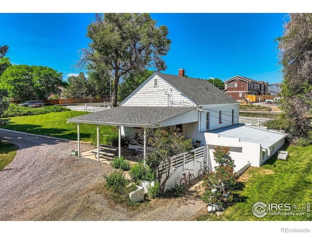 12027 Saint Vrain Road, Longmont, CO 80504