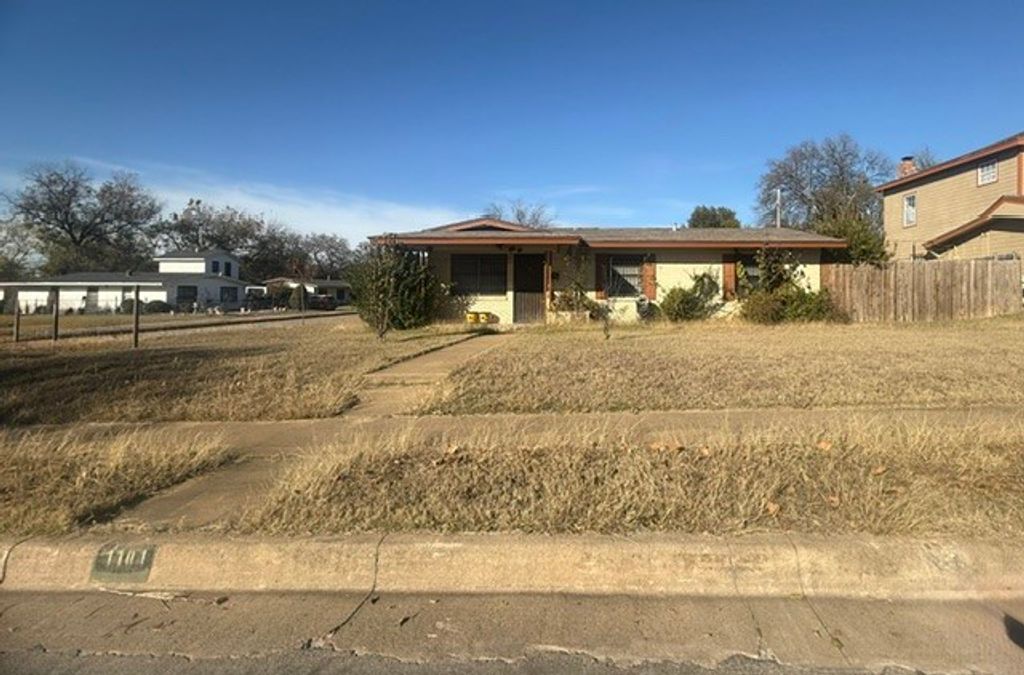 1101 Glasgow Road, Fort Worth, TX 76134