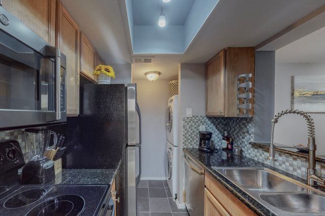 5916 Gaston Avenue 304, Dallas, TX 75214