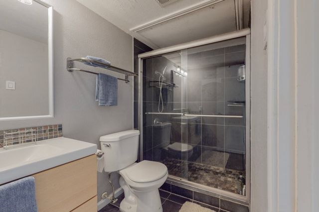 5916 Gaston Avenue 304, Dallas, TX 75214