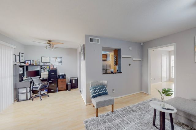 5916 Gaston Avenue 304, Dallas, TX 75214