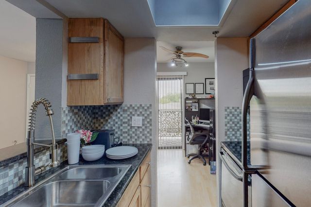 5916 Gaston Avenue 304, Dallas, TX 75214