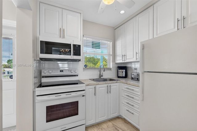2650 W Golf Boulevard 259, Pompano Beach, FL 33064
