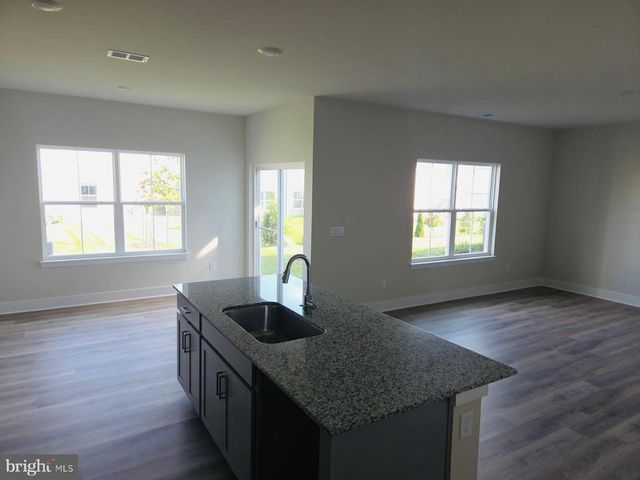 232 MUNSEE CIR, Winchester, VA 22602