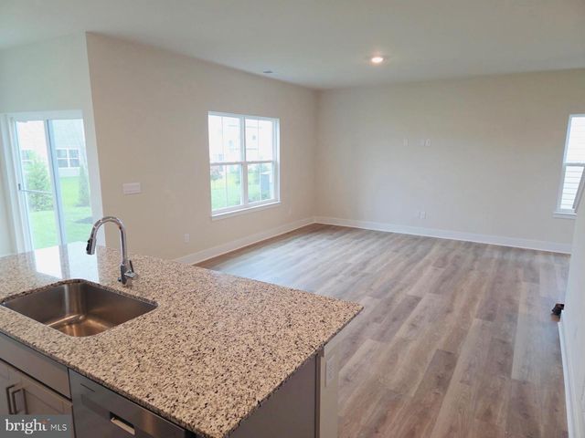 232 MUNSEE CIR, Winchester, VA 22602