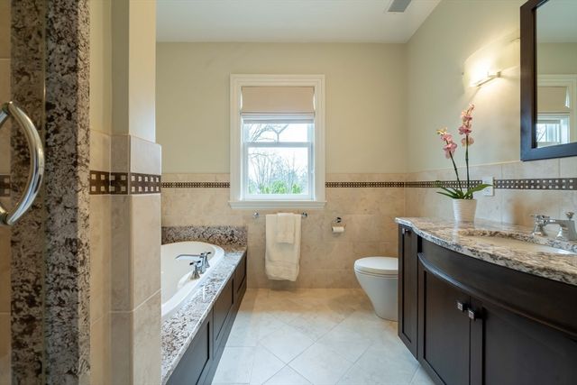 16 Meriam St, Lexington, MA 02420