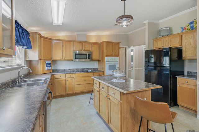 44067 La Coulee Road, St Amant, LA 70774