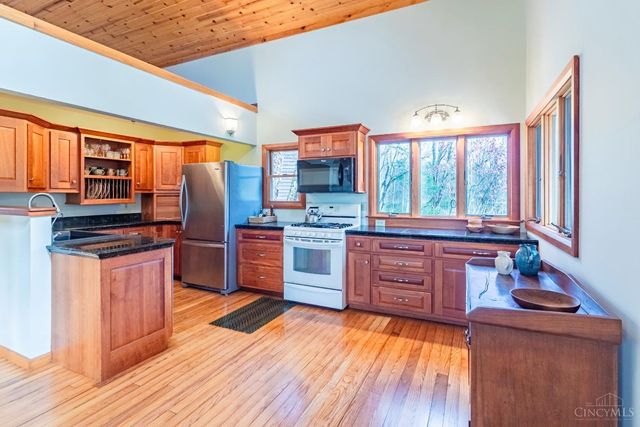 1225 Stoney Road, Peebles, OH 45660