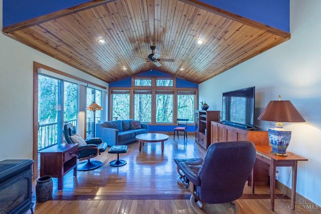 1225 Stoney Road, Peebles, OH 45660