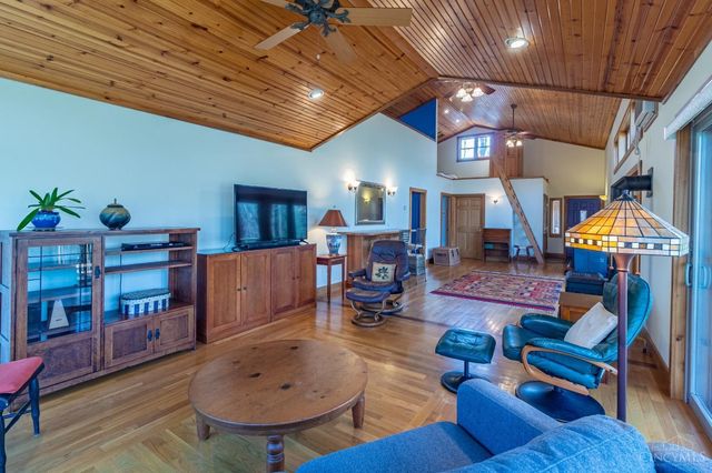1225 Stoney Road, Peebles, OH 45660