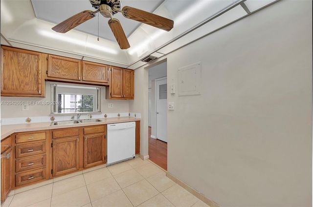 1200 NW 87th Avenue 410, Coral Springs, FL 33071