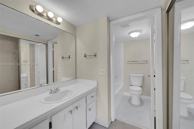 1200 NW 87th Avenue 410, Coral Springs, FL 33071
