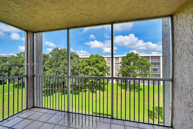 1200 NW 87th Avenue 410, Coral Springs, FL 33071