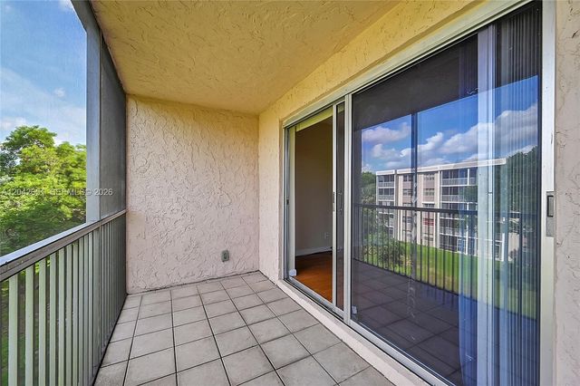 1200 NW 87th Avenue 410, Coral Springs, FL 33071