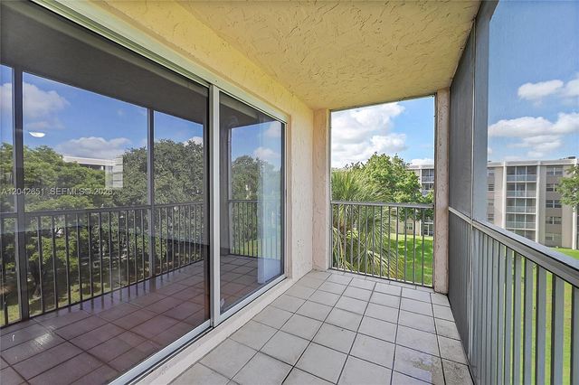 1200 NW 87th Avenue 410, Coral Springs, FL 33071