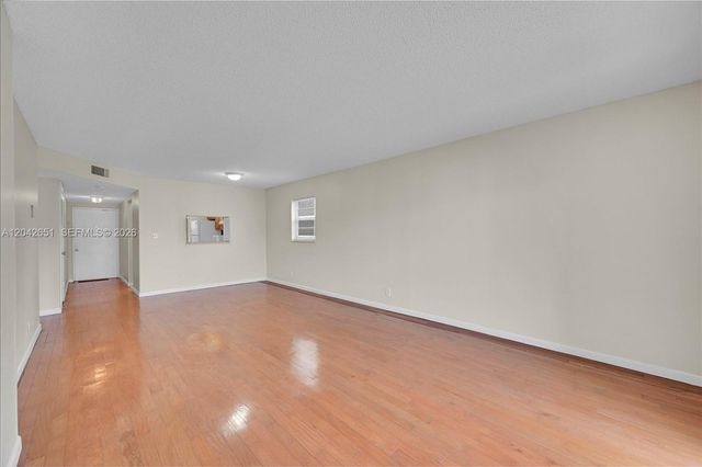 1200 NW 87th Avenue 410, Coral Springs, FL 33071