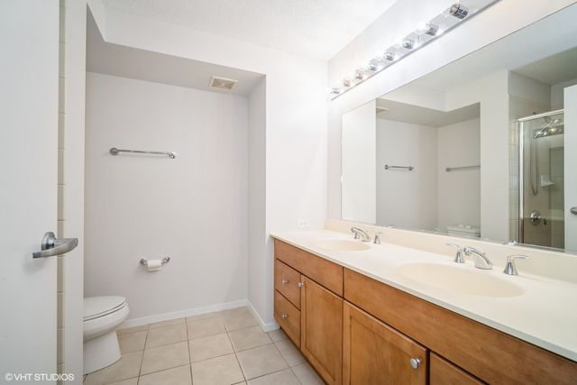 9715 Woods Drive 505, Skokie, IL 60077