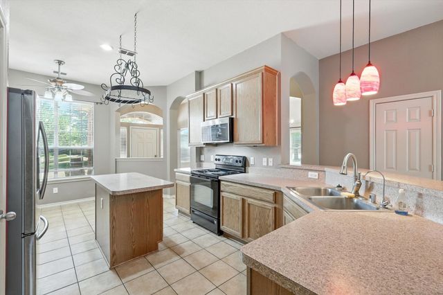 6012 Parkplace Drive, Denton, TX 76226