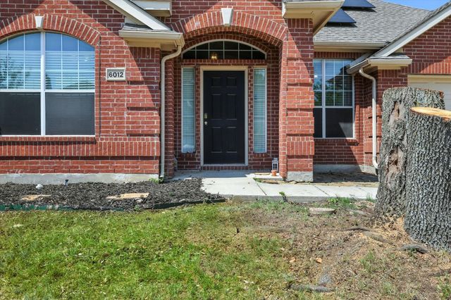 6012 Parkplace Drive, Denton, TX 76226