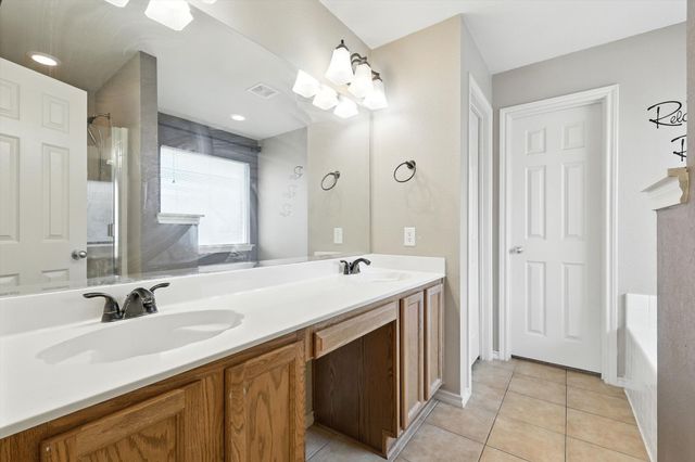 6012 Parkplace Drive, Denton, TX 76226