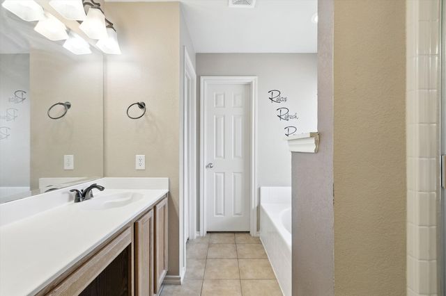 6012 Parkplace Drive, Denton, TX 76226