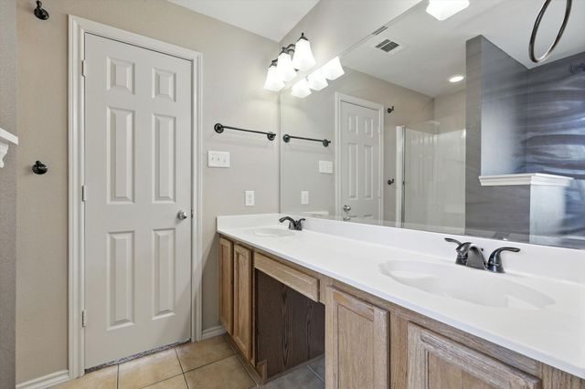 6012 Parkplace Drive, Denton, TX 76226