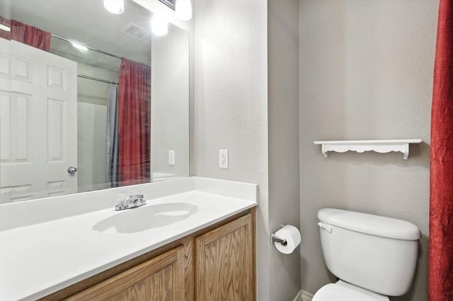 6012 Parkplace Drive, Denton, TX 76226