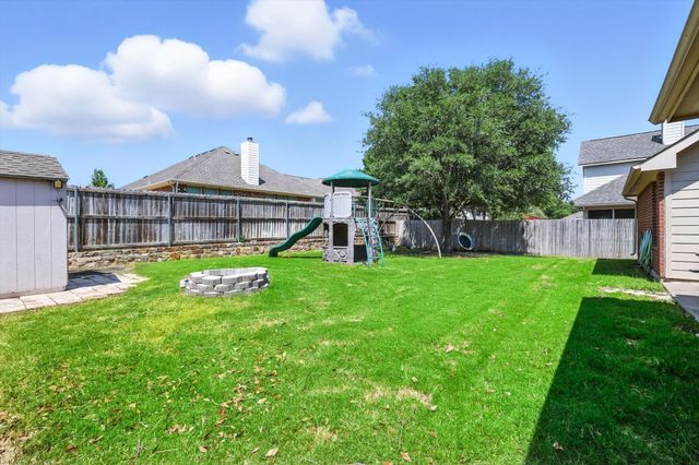 6012 Parkplace Drive, Denton, TX 76226