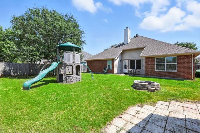 6012 Parkplace Drive, Denton, TX 76226