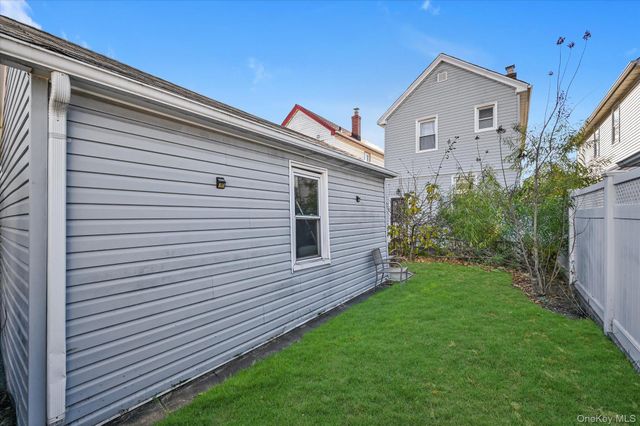 90-49 207th Street, Queens Village, NY 11428