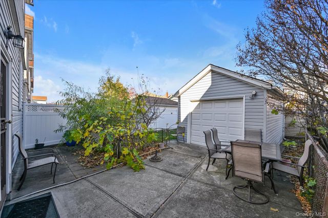 90-49 207th Street, Queens Village, NY 11428