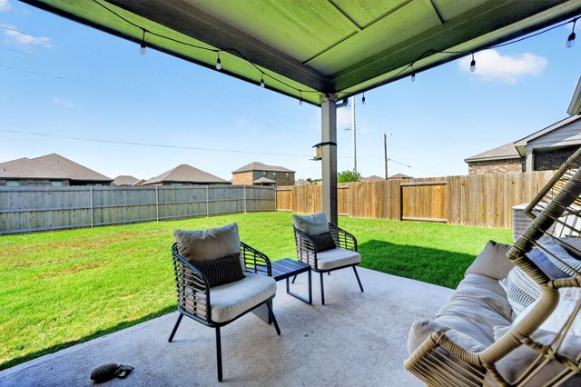 1033 McDonald Drive, Crowley, TX 76036
