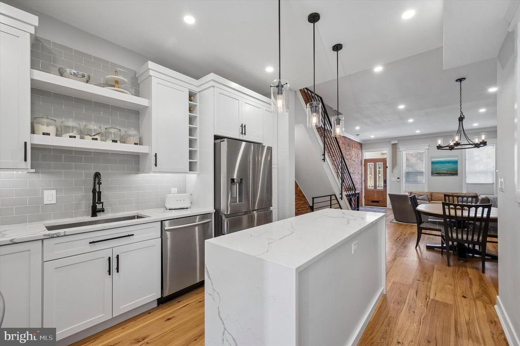 Image 12 of property listing at 851 N RINGGOLD ST, Philadelphia, PA 19130