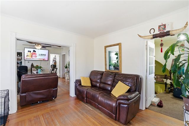 56 Oakland Avenue, Cranston, RI 02910