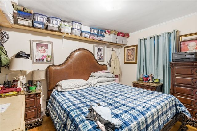 56 Oakland Avenue, Cranston, RI 02910